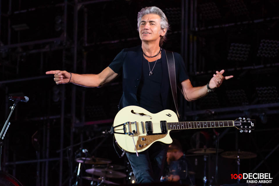 luciano-ligabue-30-anni-in-un-giorno