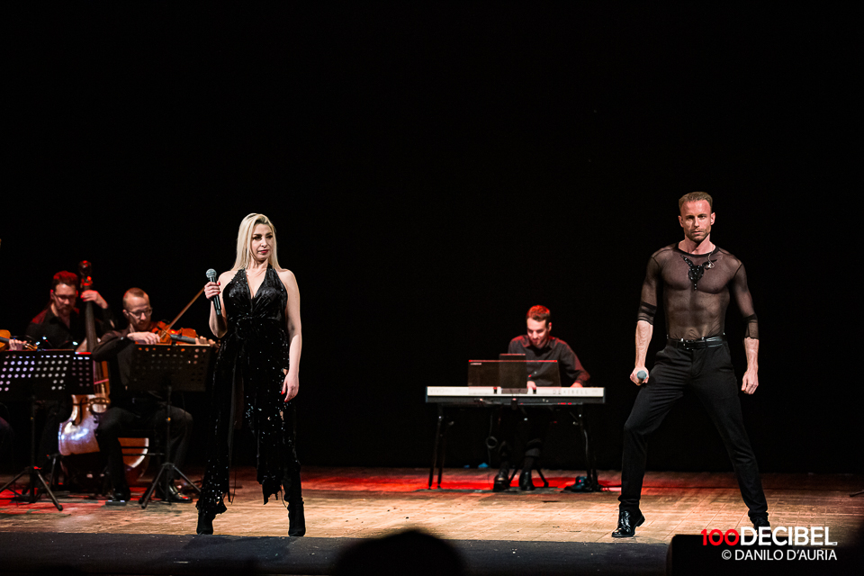 immanuel-casto-e-romina-falconi-per-la-prima-volta-in-teatro