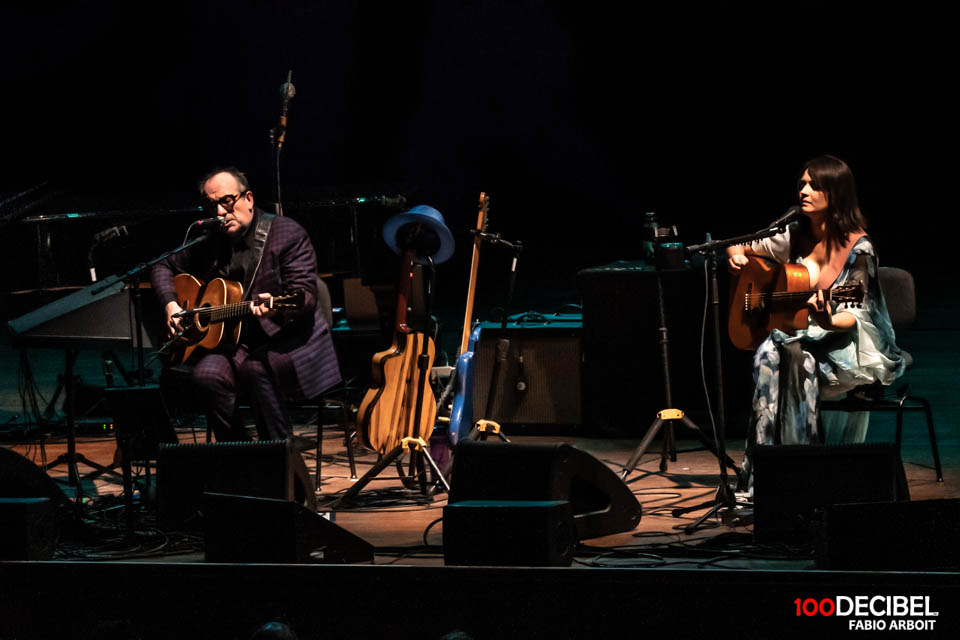 carmen-consoli-ed-elvis-costello-in-tour-insieme