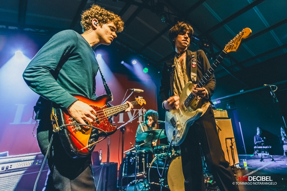les-votives-la-prima-data-al-largo-venue