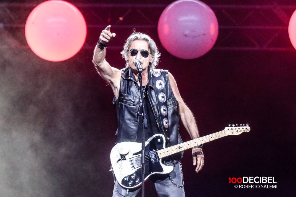 fine-tour-del-certe-notti-di-ligabue