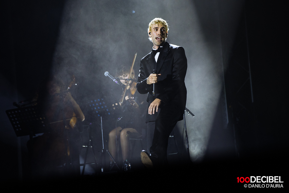 mr-rain-al-teatro-brancaccio-le-canzoni-diventano-un-rifugio-oltre-il-successo